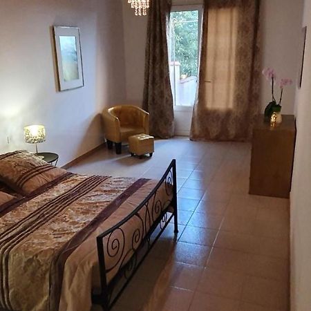 Chez Isabelle Bed & Breakfast Luri Ngoại thất bức ảnh